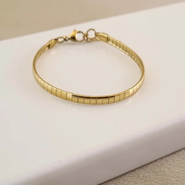Serpentina_Curve_Bracelet
