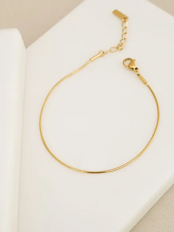 Slim_Snake_Chain_Bracelet