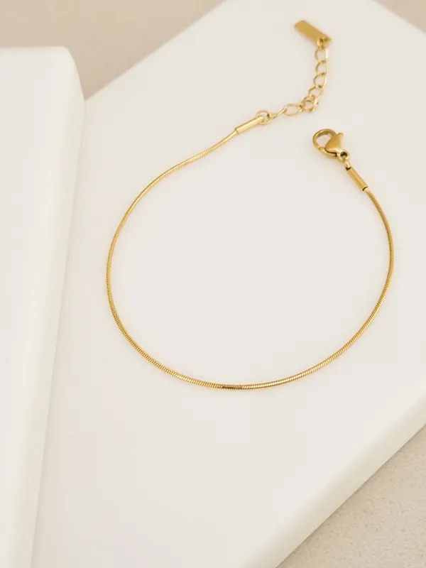Slim_Snake_Chain_Bracelet
