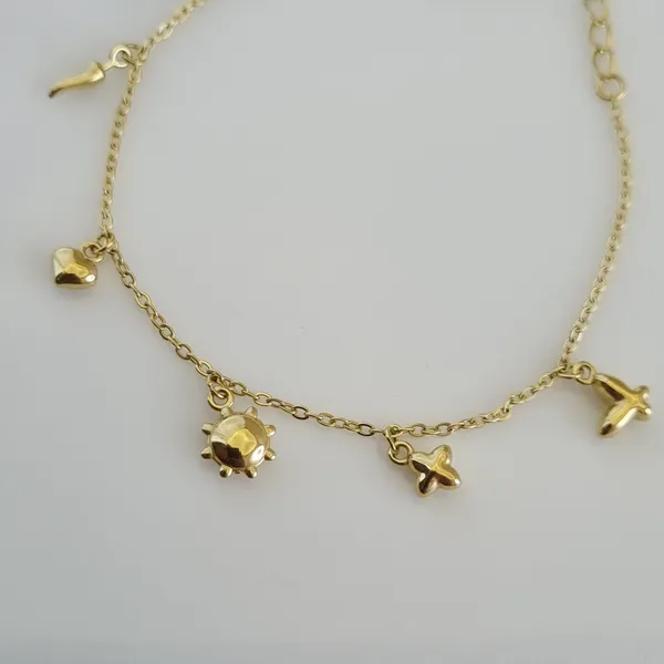 Whimsical_Charm_Bracelet