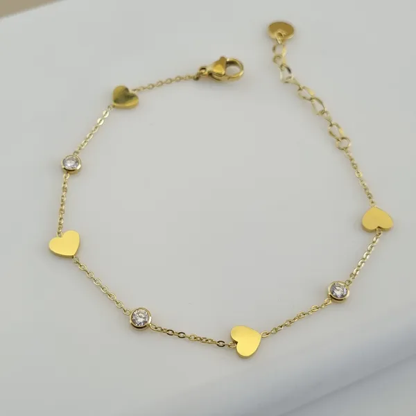 Gold_Stainless_Steel_Heart_Charm_Bracelet_For_Women