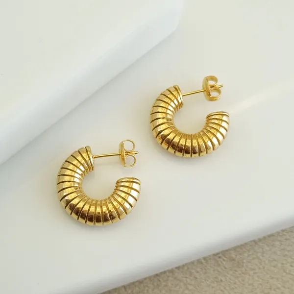 Armature_Ribbed_Hoop_Earrings