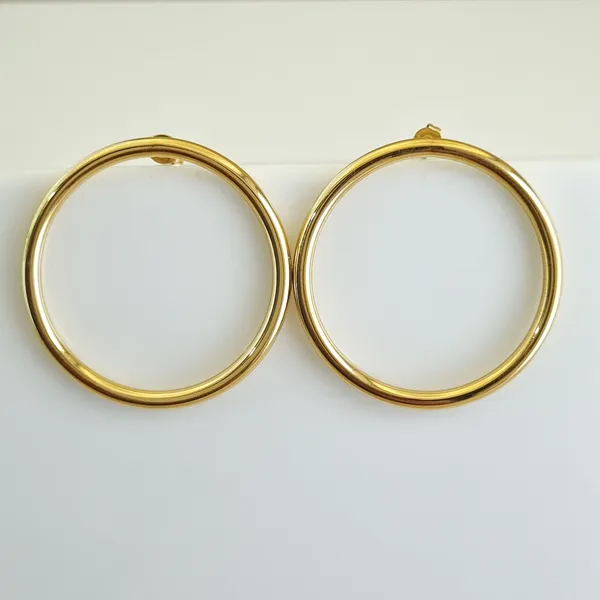 Gold_Stainless_Steel_Essential_Hoop_Earrings_For_Women