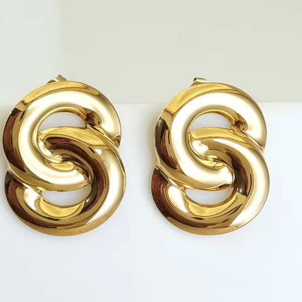 Aura_Interlocked_Knot_Stud_Earrings