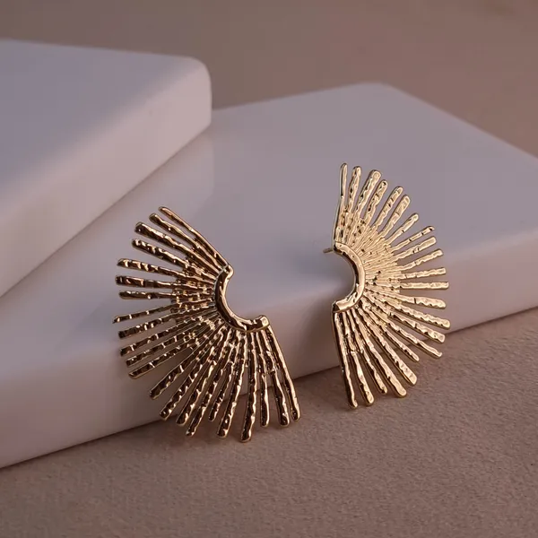 Aurora_Radiance_Hoops_Earrings