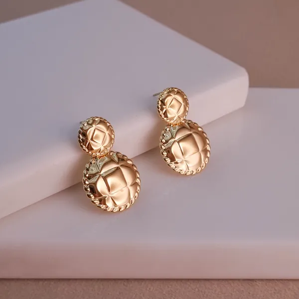 Classic_Medallion_Earrings