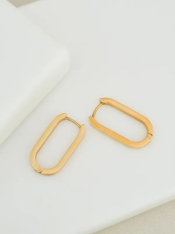 Gold_Stainless_Steel_Flat_Edge_Oblong_Hoop_Earrings_For_Women