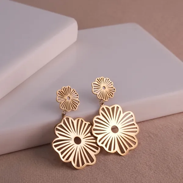 Golden_Bloom_Statement_Earrings