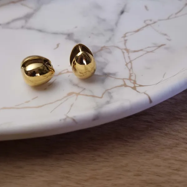 Golden_Embrace_Huggies_Earrings