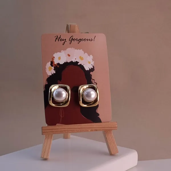Golden_Pearl_Accent_Earrings