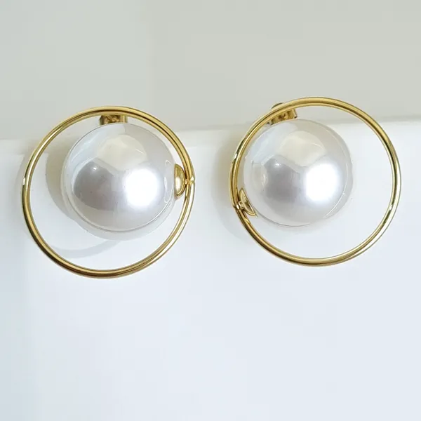 Gold_Stainless_Steel_Pearl_Halo_Stud_Earrings_For_Women
