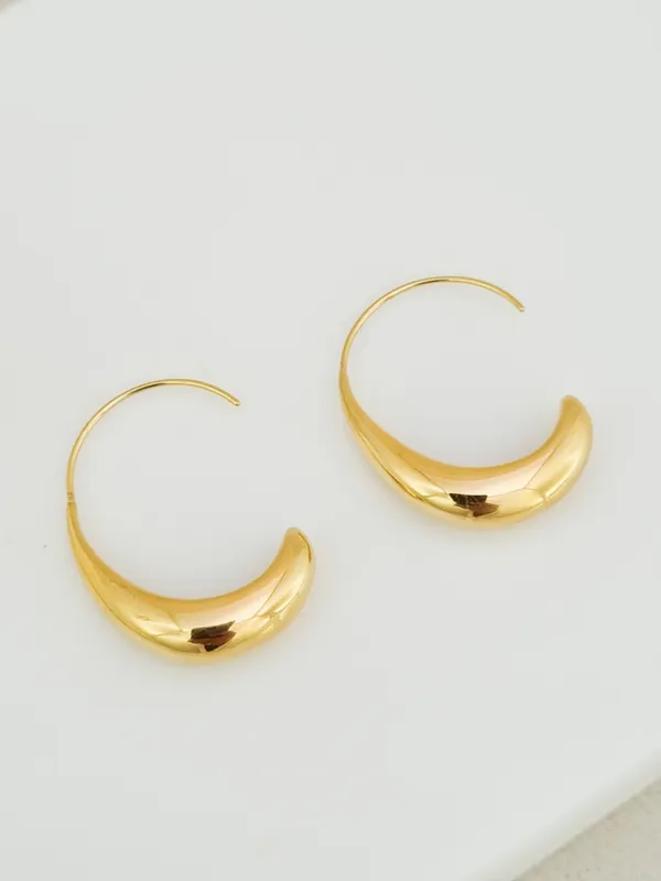 Gold_Stainless_Steel_Crescent_Tapered_Hoop_Earrings_For_Women
