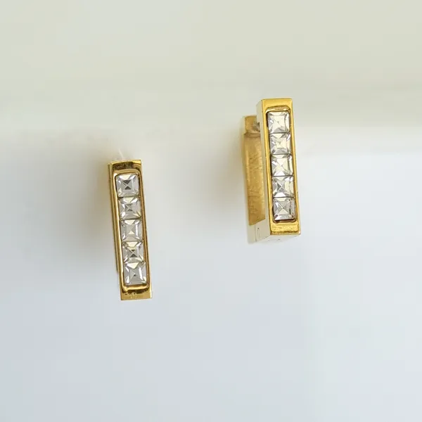 Gold_Stainless_Steel_Baguette_Vertical_Stud_Earrings_For_Women