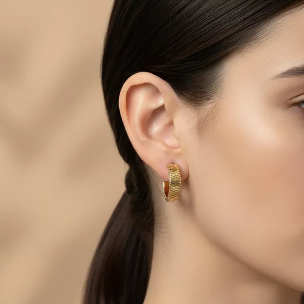 Nova_Embossed_Huggie_Hoops