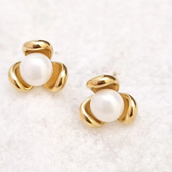Gold_Stainless_Steel_Pearl_Knot_Stud_Earrings_For_Women