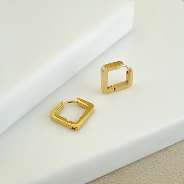 Quadra_Architectural_Huggie_Earrings