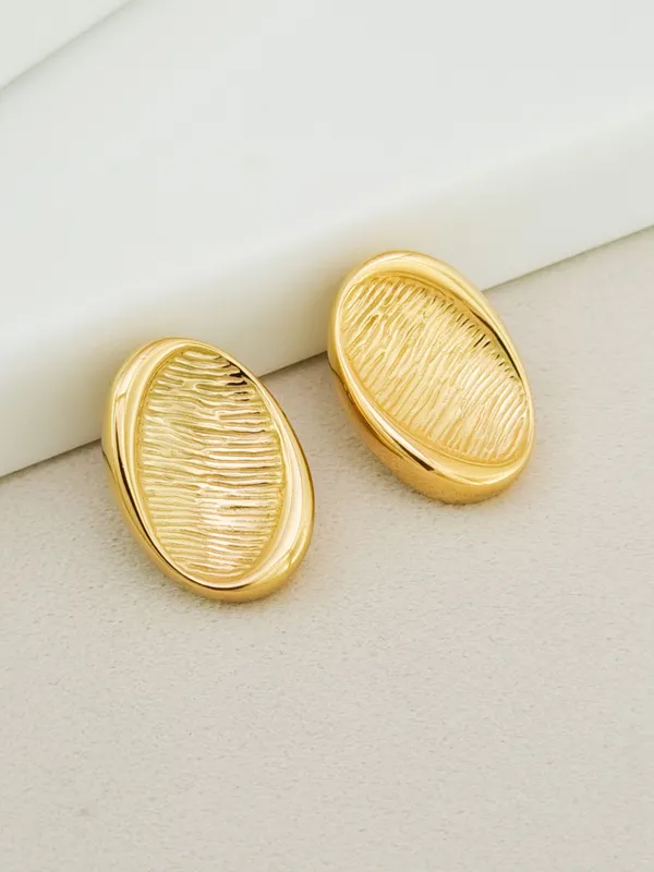 Gold_Stainless_Steel_Ripple_Oval_Statement_Stud_Earrings_For_Women