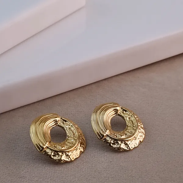 Gold_Stainless_Steel_Sculpted_Glow_Earrings_For_Women