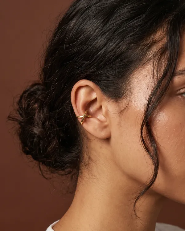 Gold_Stainless_Steel_Crossed_Wire_Sculptural_Ear_Cuff_For_Women
