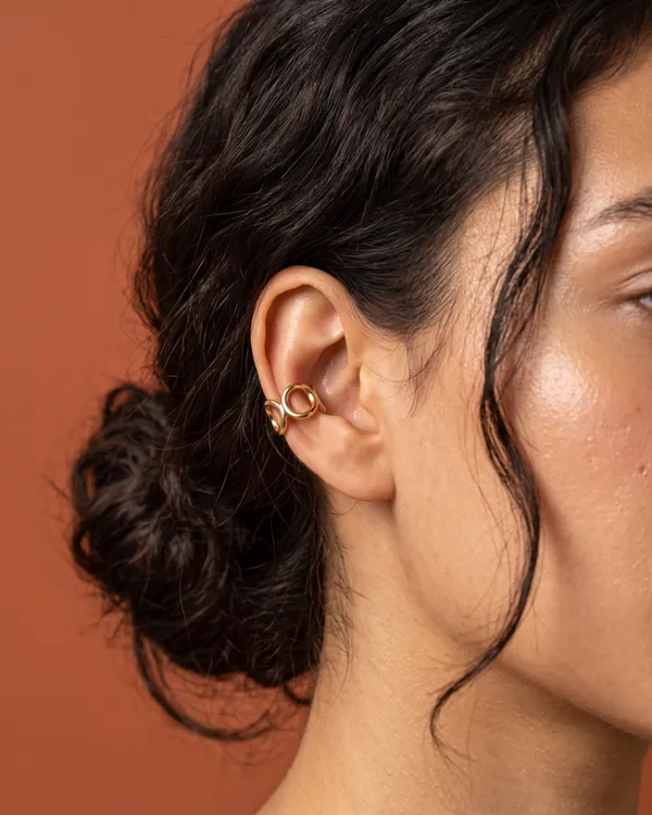 Gold_Stainless_Steel_Double_Petal_Open_Ear_Cuff_For_Women