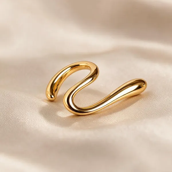 Gold_Stainless_Steel_Liquid_Tine_Sculptural_Ear_Cuff_For_Women