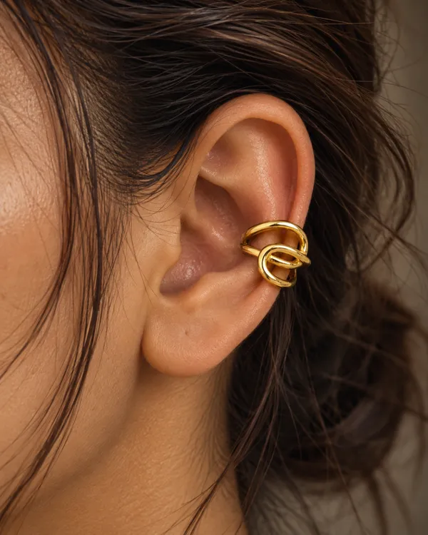 Looped_Orbit_Sleek_Ear_Cuff
