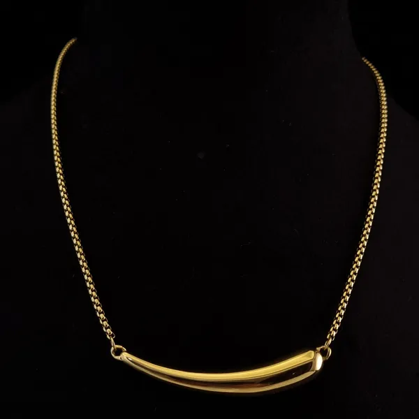 Fluid_Arc_Necklace