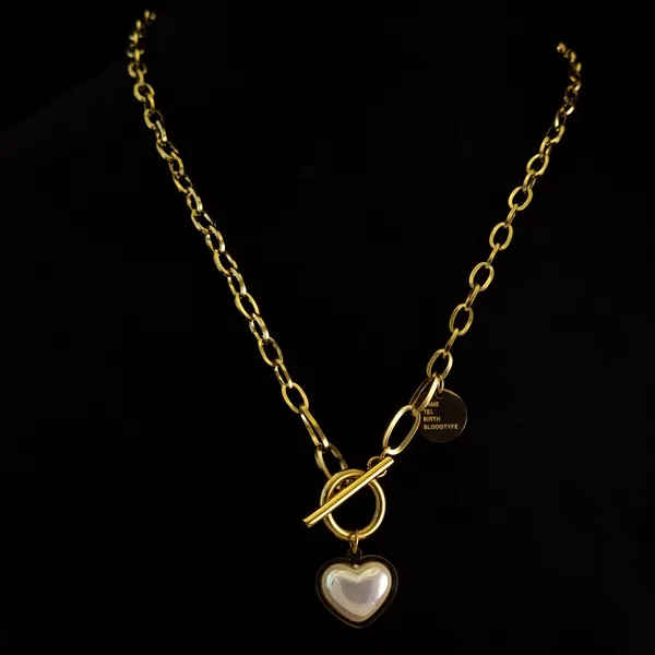 Gold_Stainless_Steel_Heart_Of_Pearl_Pendant_Necklace_For_Women