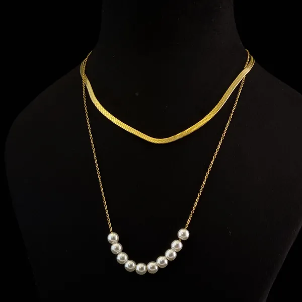 Gold_Stainless_Steel_Luxe_Pearl_Layered_Necklace_For_Women