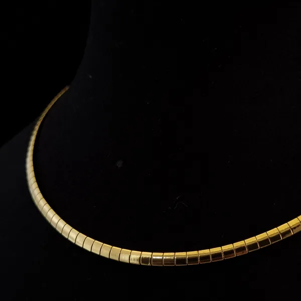 Gold_Stainless_Steel_Omega_Chain_Choker_Necklace_For_Women
