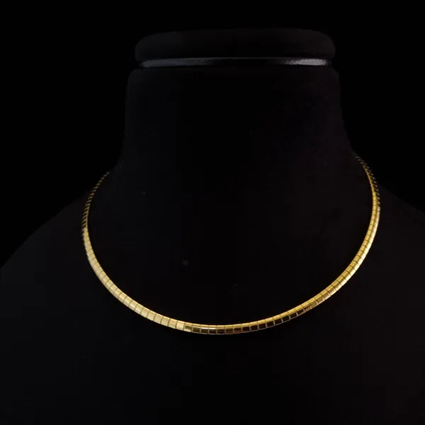 Gold_Stainless_Steel_Omega_Chain_Choker_Necklace_For_Women
