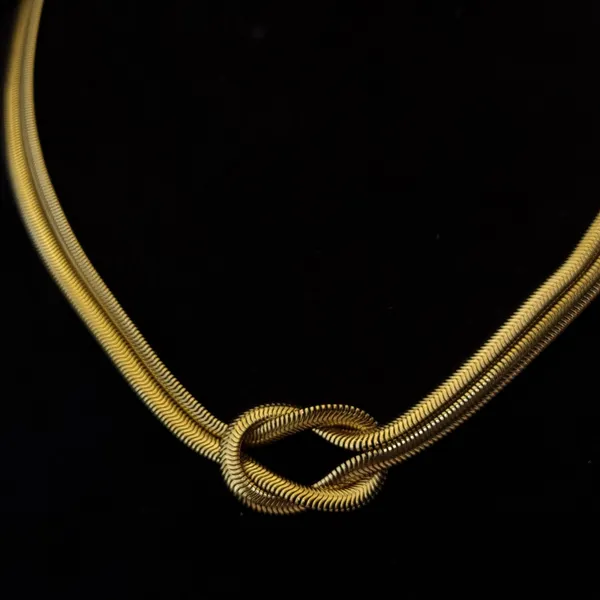 Solstice_Knot_Necklace
