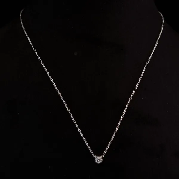 Timeless_Bezel_Necklace