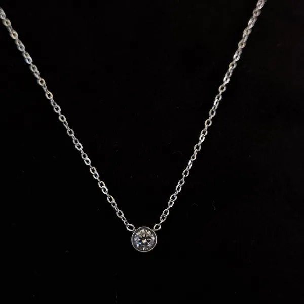 Timeless_Bezel_Necklace