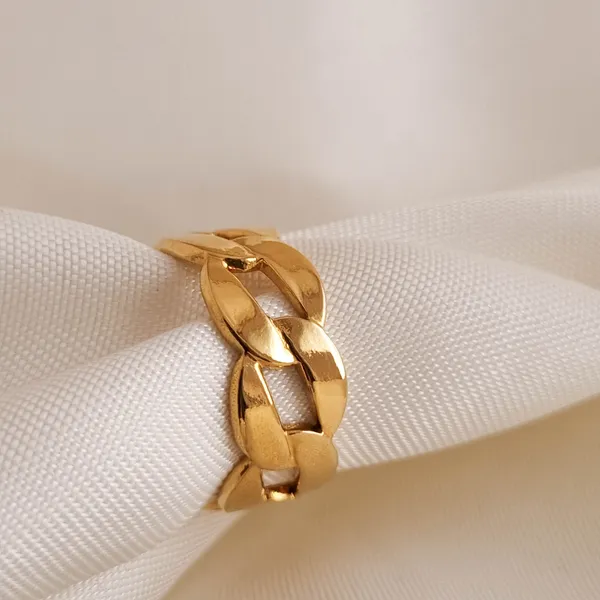 Curb_Link_Ring