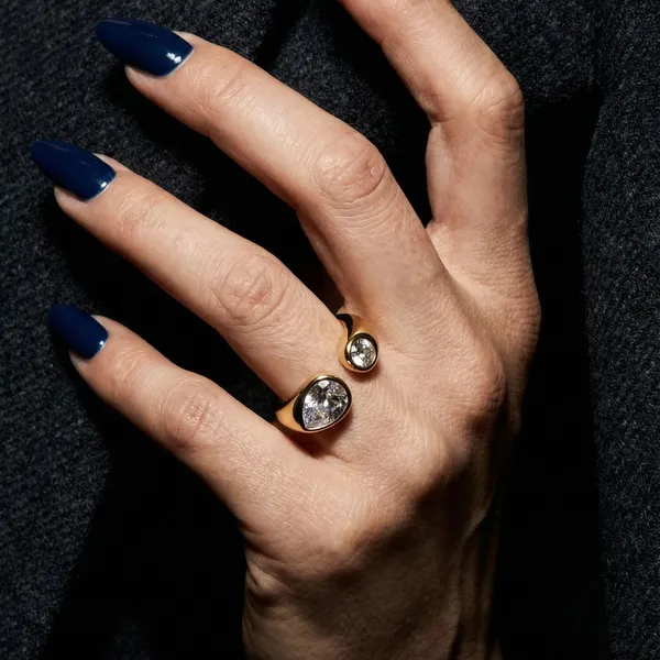 Floating_Crystal_Ring