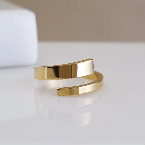 Gold_Stainless_Steel_Geometric_Wrap_Ring_For_Women