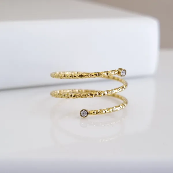 Gold_Stainless_Steel_Hammered_Spiral_Wrap_Ring_For_Women