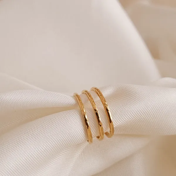 Hammered_Trio_Ring