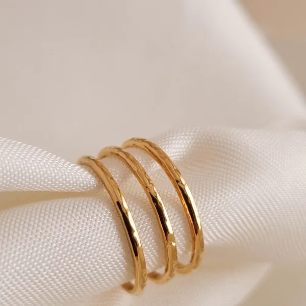Hammered_Trio_Ring