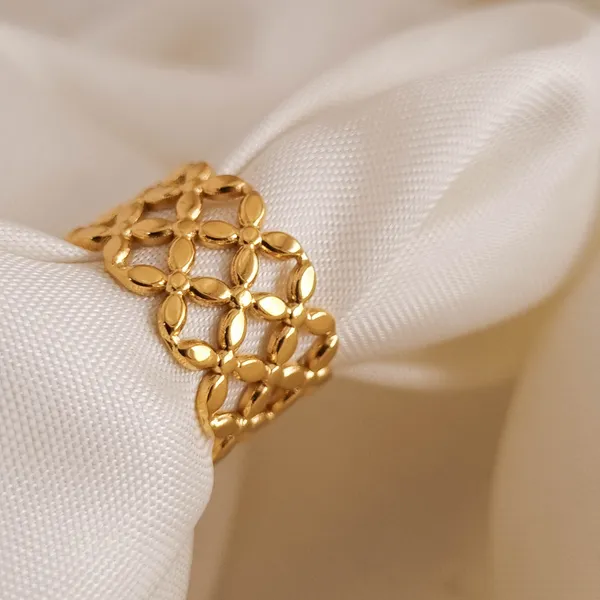 Gold_Stainless_Steel_Lattice_Ring_For_Women