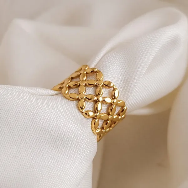Gold_Stainless_Steel_Lattice_Ring_For_Women