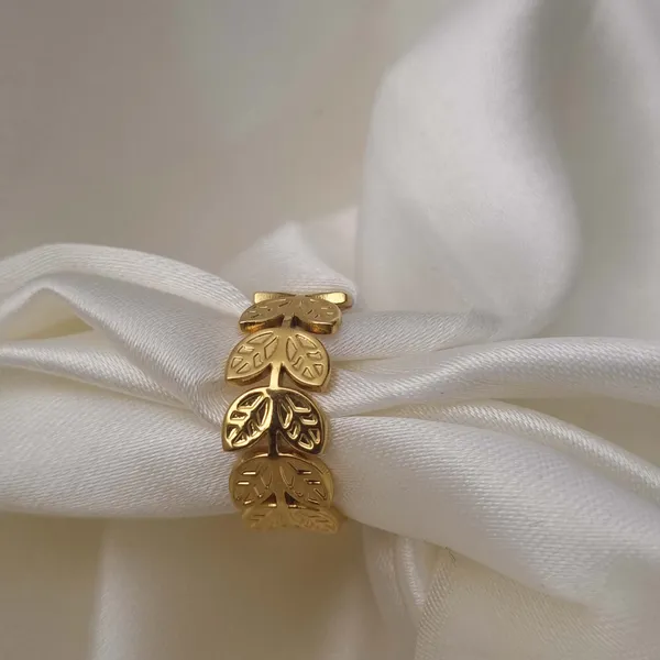 Gold_Stainless_Steel_Leaflet_Ring_For_Women