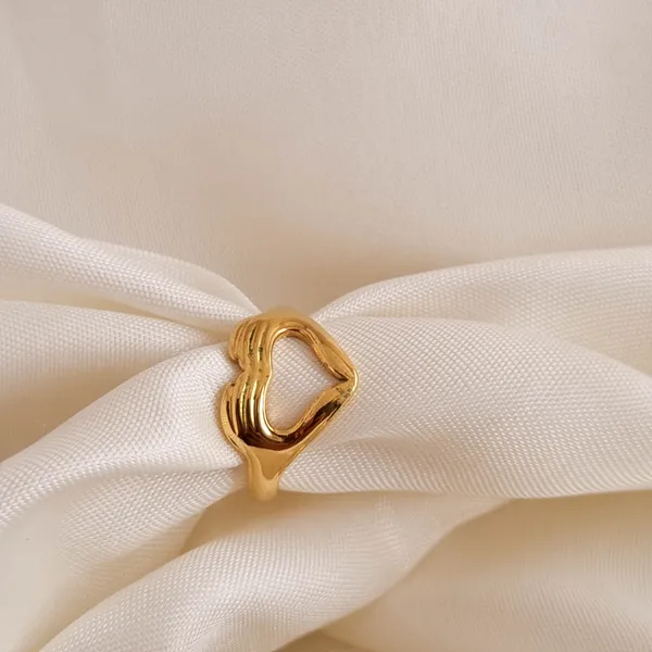 Love_Sign_Ring