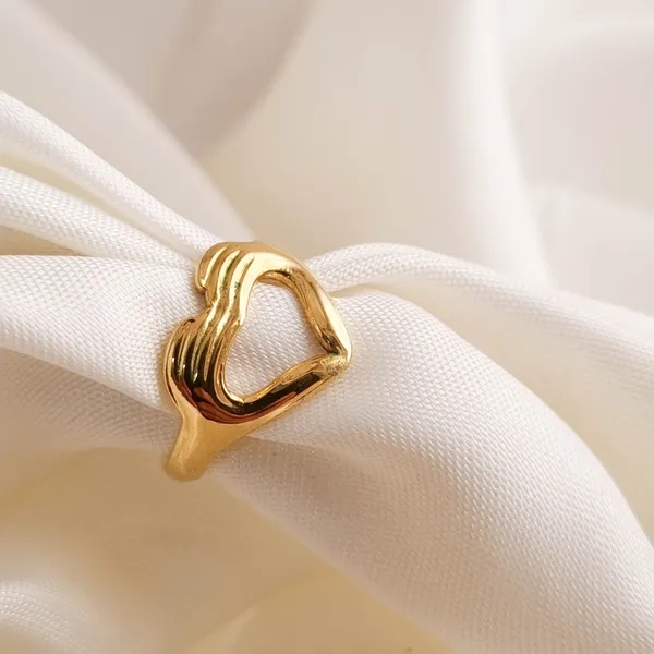 Love_Sign_Ring