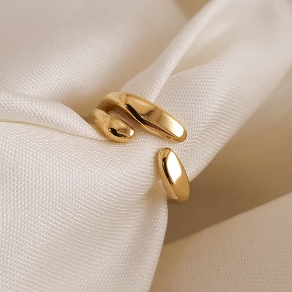 Sculptural_Aura_Ring