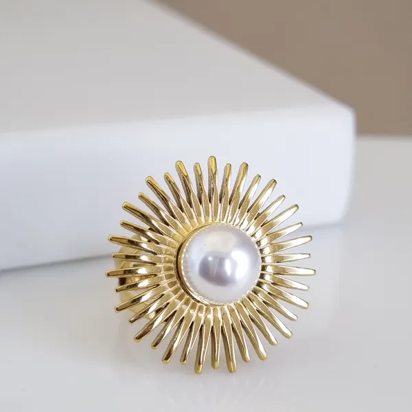 Solaris_Sunburst_Pearl_Ring