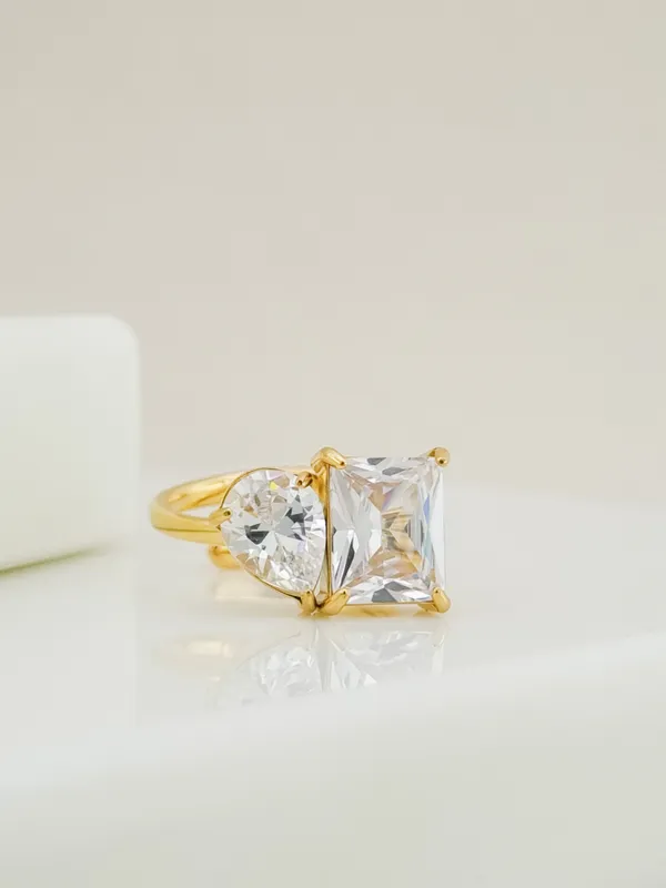 Toi_et_Moi_CZ_Princess_and_Pear_Ring