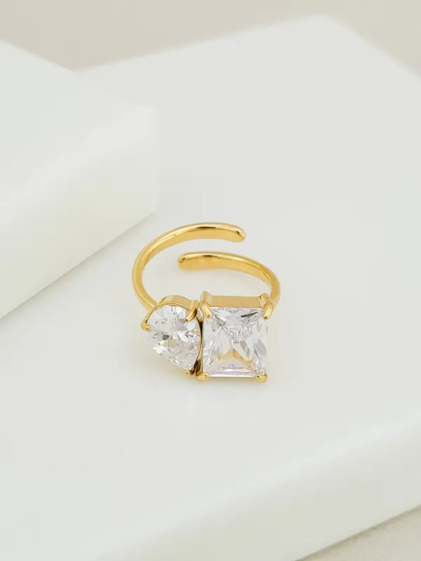 Toi_et_Moi_CZ_Princess_and_Pear_Ring