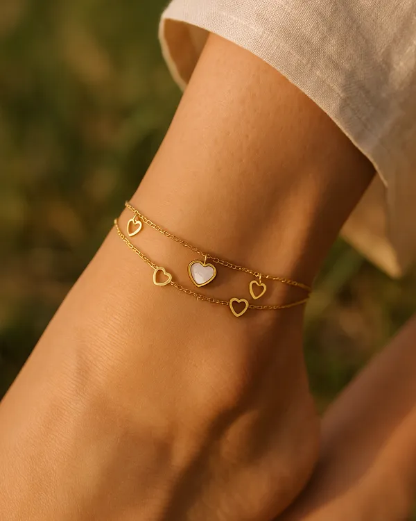 Gold_Stainless_Steel_Ethereal_Heart_Anklet_For_Women